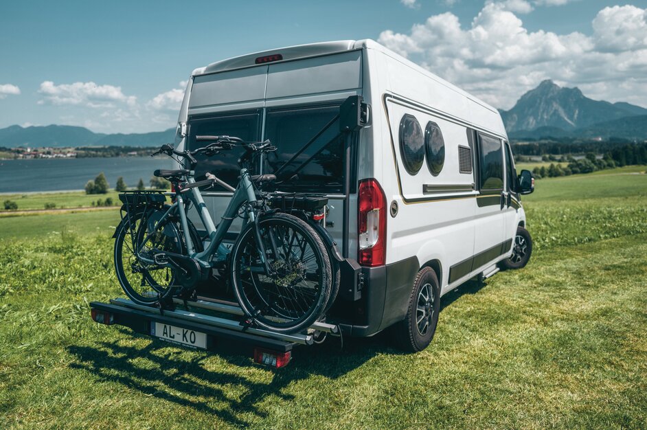 SAWIKO will be exhibiting the TRIGO-VAN, the user-friendly bike carrier for vans, in Hall 7/C12 as well as in Foyer CM5 from January 13–21 2024 at CMT, the world’s largest public trade fair for tourism and leisure in Stuttgart. | © AL-KO Vehicle Technology Group